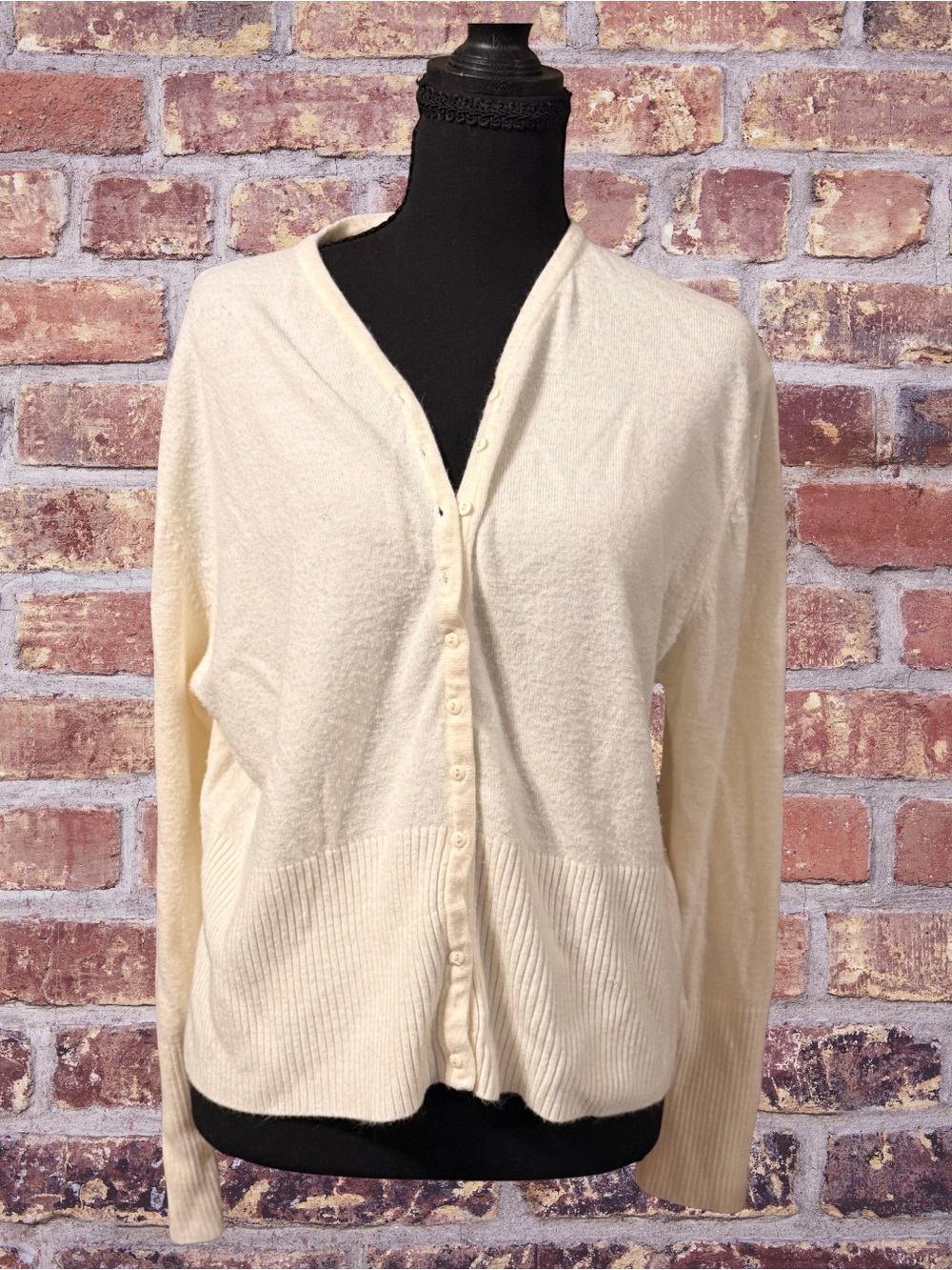 Passport Cream Button-Up Women's Cardigan